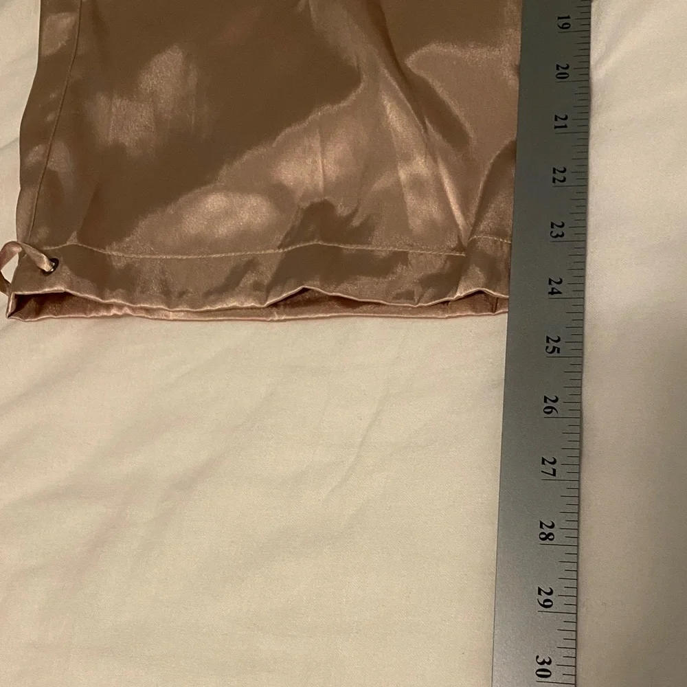 New York & Company Satin Joggers in tan satin 14 - Picture 6 of 7